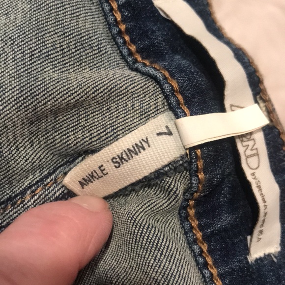 Special A Jeans Ankle Distressed Skinny Jeans - Picture 3 of 12